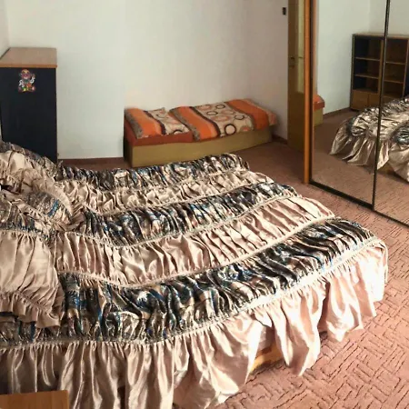 アパート Flat In The Center